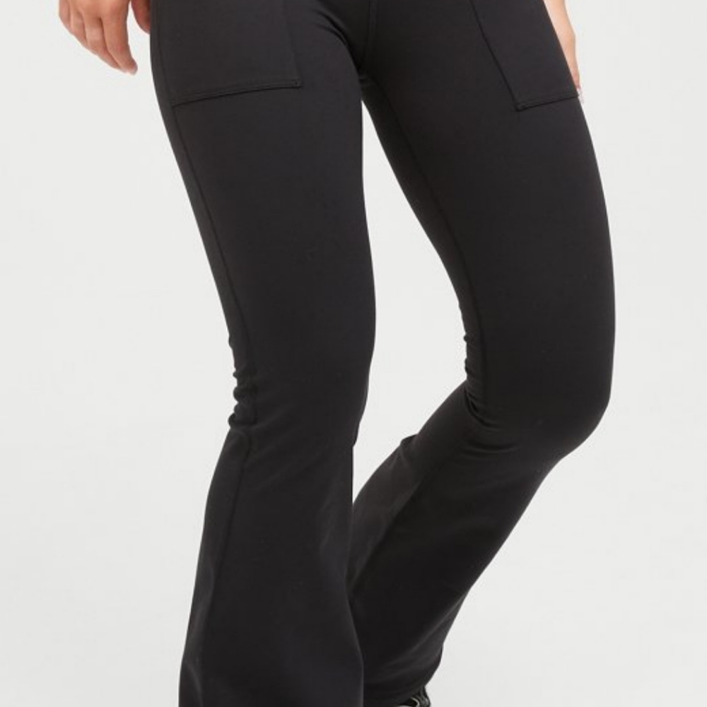 AE Offline Flare Leggings